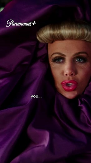 Kristen Wiig's Iconic 'Roof' Moment in Zoolander 2