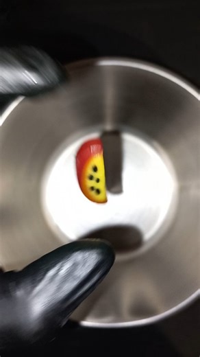 SucreEtDelices on Instagram: "🍬 Commande de Vincent 🍬 Pour passer commande, rendez-vous sur notre site internet : sucreetdelices.com 😊 -10% sur ta première commande avec le code : BIENVENUE10 Livraison offerte à partir de 59€ d'achat 🚚 #commande #bonbons #sucreries #confiserie #sucreetdelices"