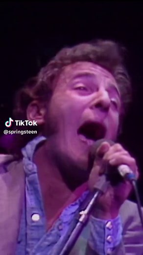 Bruce Springsteen's 'Hungry Heart': A Top 10 Classic