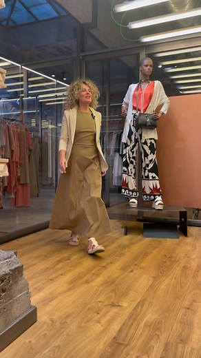 15K views · 783 reactions | 230608Q1-2 ¡Nueva Colección 2023! “La mujer elegante es la que adapta la ropa a su cuerpo y estilo” #qukoa2023 no es sólo una tienda es una forma de entender el día a día. . . . #ropademoda #roupaexclusiva #ropadedama #ropahermosa #modaurbana | Qukoa | Facebook