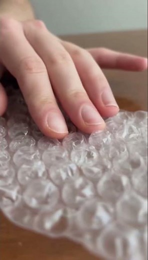 ASMR Bubble Wrap Pops 🎯 Satisfying Crunch & Calm in 15 Seconds