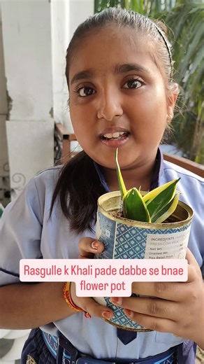 Garima Dhananjay Agrawal on Instagram: "Free time activity done by my daughter 😘#viralreels #viralvideos #instagram #trendingreels #trending"