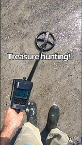 On the beach treasure hunting while I was metal detecting digging around in the wet sand #metaldetecting #explorepage #beach | Tentis Dixon Moore