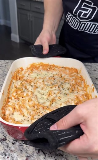 Easy Cheesy Pasta Bake