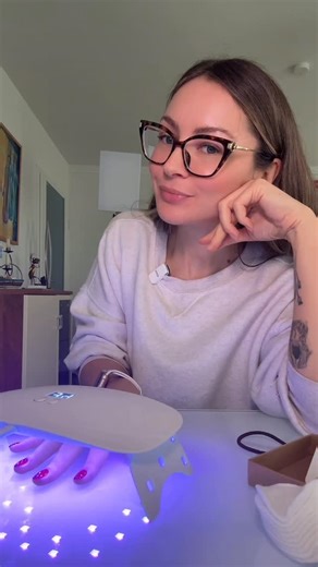 Rodica | English Teacher 💻 | Another form of therapy 💅 Using the kit from the @manucurist 💅 Color is shade Red Velvet ♥️ #nails #nailsathome #gelpolish #healthynails | Instagram