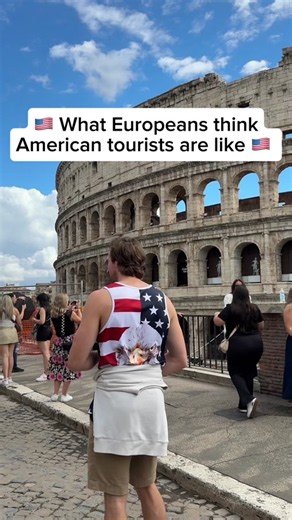 American tourist tries to blend into Italy with awkward confidence