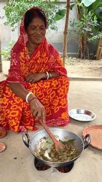 Village style taro leaves ghonto! Taro leaves ghonto! Kochu sak ghonto! #KochuShaak #Ghonto #food