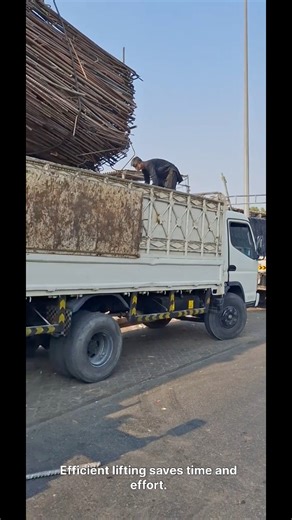 128K views · 1.2K reactions | Watch as heavy rebar and HMS scrap steel are unloaded efficiently using a mobile crane from a pickup truck. This process makes handling bulky scrap fast, safe, and effortless. Perfect example of how the right lifting equipment simplifies scrap work and saves time on site! ⚙️ #Scrap #HMS #Rebar #SteelScrap #MobileCrane #ScrapLoading #MetalRecycling #ScrapYard #HeavyLift #WorkSmart | Scrap Buyer UAE | Facebook