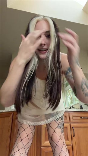 laurelhoneyyy (@honey.laurel)’s videos with original sound - laurelhoneyyy