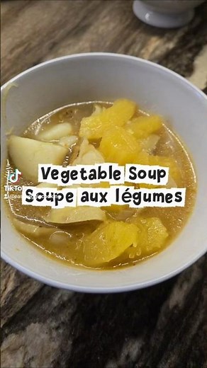 Vegetable soup / Soupe aux légumes #souprecipe #squashrecipe #veganrecipes #vegansoup #healthyeating