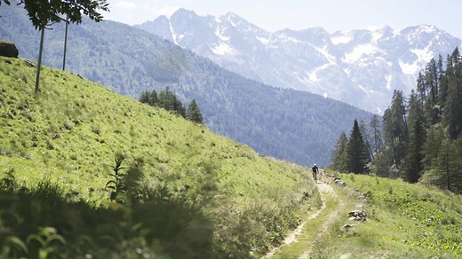 The Zydeco Lala is our last go-to gravel bike, easy to approach but ready to deliver tons of jumping Zydeco fun! Check it out here: https://cinelli.it/en/prodotti/zydeco-lala-en/ | CINELLI