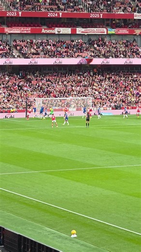 Will this corner result in a goal? Arsenal v Chelsea WSL Edition 1 #football