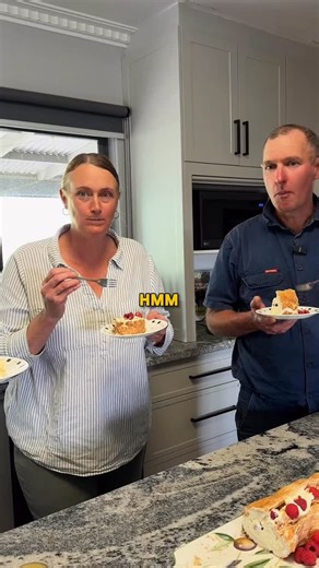 Don’t cook floppy pavlovas anymore 🙅🏼‍♀️ Use Kellie McWhinney’s Pavlova Roll recipe that’s been devoured by her family and friends for years (and once you try it… you’ll know why). KELLIE’S PAVLOVA ROLL (with Gippsland Jersey cream 🤍) You’ll need: • 4 egg whites • Pinch of salt • ¾ cup caster sugar • 2 tsp vinegar • 1 tsp vanilla • ½ tsp cinnamon How to make it: 1. Beat egg whites salt. 2. Add sugar gradually, beating until dissolved. 3. Add vinegar vanilla. 4. Spread onto a large lined bakin