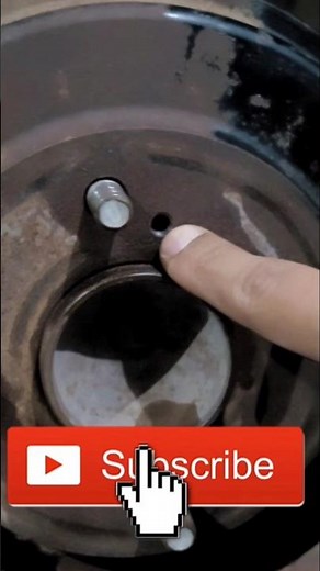 How to easily remove a stuck brake drum #mechanics #workshop #brakes