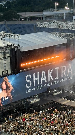 68 reactions · 8 comments | Safety tips for the Shakira concert be safe! #momlife #safety #lifehacks #safetyfirst #shakira | Tsagana/Momhack | Facebook