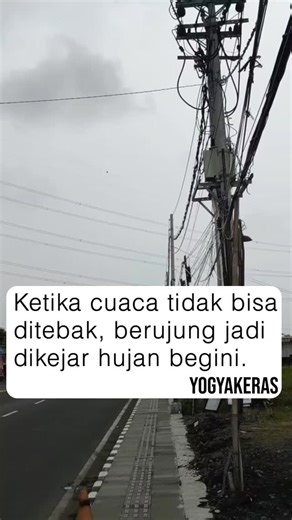 YOGYAKARTA KERAS on Instagram: "mlayu mas ora malah mideo😂 📸 tiktok/aaufaas_"