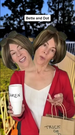 Bette and Dot finally pick a costume. #betteanddotedit #sarahpaulson #impersonation #americanhorrorstory #ahs #karen #karens #comedyskits