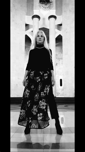 Elene Tchanishvili on Instagram: "🤍🖤 ❗️ბოლომდე უყურეთ❗️До конца досмотрите❗️ 🖤🤍 ¡ Мы все такие разные ! ¡ Этим все и прекрасны ! Invited models for Prime.Models.M. @ninaken_s @tony.auron @gosha_plyushch and me 😁 @prime_models_management #MyAgeMyPower#ProAge#Tbilisi#Georgia#Батуми#ბათუმი#batumi#silversisterscommunity#silverhairmodel#modelover60#modelbatumi#photographytbilisi#photographybatumi#model#geomodel#agemodel#silvermodel#fashionday#fashionshow#arcadiageorgia#catwalk#дефиле#whitehairdo