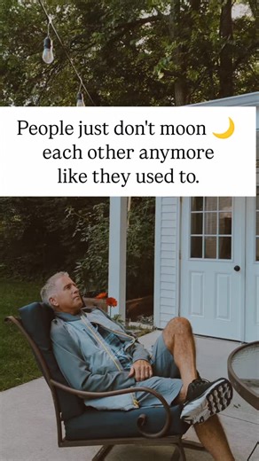 Tommy B | Content Creator | I think this needs to make a comeback. We used to have so much fun and laughs mooning people. 🌙🫣😂 PLEASE Like/Follow and Share | Instagram