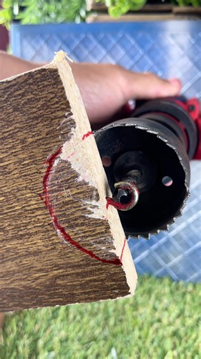 11K views · 19 reactions | How to cut perfect wood corners every time Precision and clean finish every time. #USA #WoodCut #DIYWorkshop | Hacks By David | Facebook