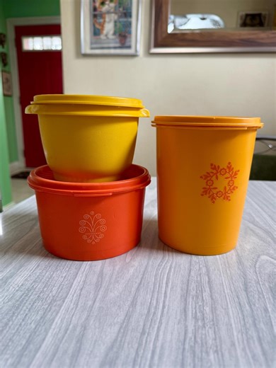 Vintage 1970s Tupperware. Retro 70s Kitchen Decor. - Etsy