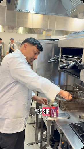 Shay has been a Chef for around 15 years 😳 So he is extremely well experienced… Which means shay can be a great cooking teacher through all of his hard work! Some would even call Shay a expert in his niche 🌶️ @sheeshmahalhpool - - #food #indianfood #foodie #indian #resturant #family | Sheesh Mahal