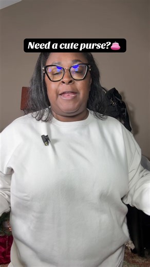 If you need a cute bag, this is the perfect one for you. Check out his Crossbody bag.#ttsmidwest #tiktokshopblackfriday #fashiondeals #purse