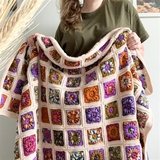 CROCHET PATTERN & VIDEO | Astrid Blanket X Equinox Collection by Hue Loco Yarn, Granny Square, Cottage Core, Autumn, Fall - Etsy