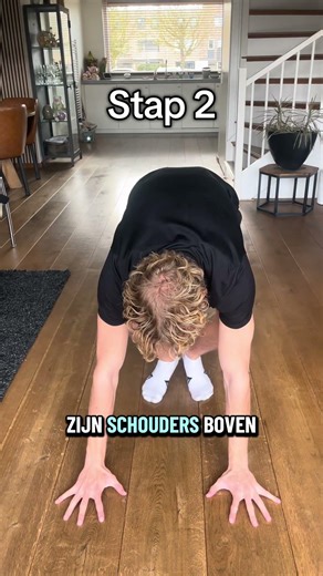 Volg mij als je meer skills wilt leren en fitter wilt worden! #handstand #handstandtutorial