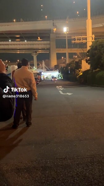 Exploring ASMR Sounds of Hakosuka and Exhausts