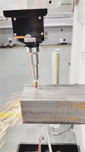 Tube cutting with laser cutting machine. Laser cutting machine cuts tube precisely and efficiently. #LaserCutting #tubecutting #CNCcutting #lasermachine #shorts #viralreels | MSA TECH