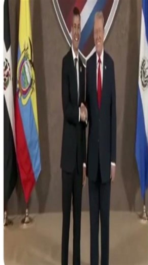 Donald Trump’s Dominance Handshake Fails with Paraguay President 😳