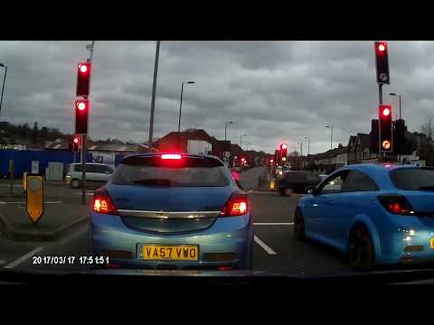Street Racing Caught On Dash Cam Uk