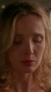 In the movie, Jesse (Ethan Hawke) confesses to Celine (Julie Delpy) that he wrote a book about their meeting 9 years before, partially in the hope that she would read it and re-establish contact with him. Like Before Sunrise (1995), this is based on events in director Richard Linklater's own life. He had once spent a night walking and talking around Philadelphia with a woman called Amy in 1989. Though they initially stayed in touch over the telephone, they lost contact eventually. In 1994, Linkl