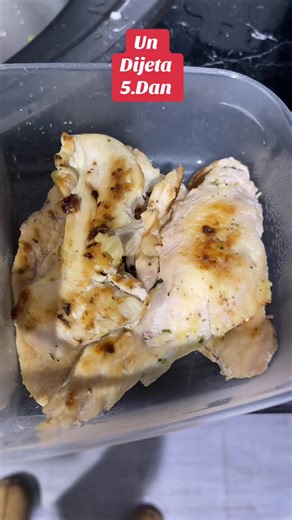 Maja_Manojlovic (@maja_manojlovic)’s videos with Originalton - 𝐌𝐔𝐒𝐈𝐂𝐂.𝐒𝐂