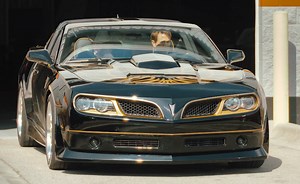 VIDEO: Chevrolet Camaro Trans Am Bandit Edition gets renewed and endorsed by Burt Reynolds himself - paultan.org