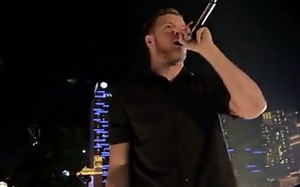 Radioactive 现场版