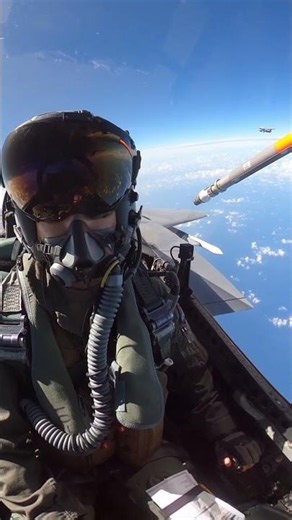 Watch an F-15 Plug Into a Tanker in 360°