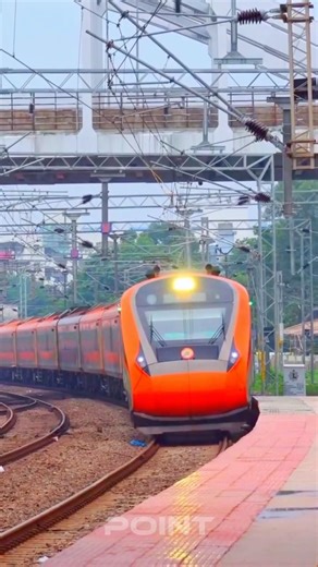 🇮🇳 Vande Bharat: Shuruaat Kab Hui? #vandebharatexpress #indianrailways #train #railway #india