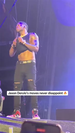 When Jason starts dancing you already know it’s about to go crazy 🔥 @Jason Derulo #JasonDerulo #DeruloDance #StageMoves #ConcertEnergy #FYP