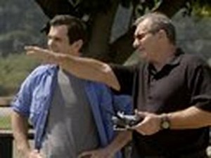 Plane Sneak 10-7 - Modern Family