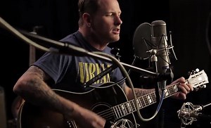 COREY TAYLOR Performs Acoustic Cover Of THE CLASH's 'London Calling' (Video)