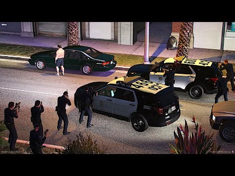 🔴 Realistic FiveM Server (Also LIVE @Twitch.tv/InvictusLIVE)