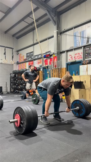 Memory test clean complex 易 Clean deadlift + floating clean pull + floating power clean to preallel + power clean @ 115kg 勞 The starfish power clean made an appearance tonight! 﫠 Onwards and upwards ✈️ #crossfitweightlifting #olylifting #powerclean #clean #mondaymotivation | JoeTayla | Facebook