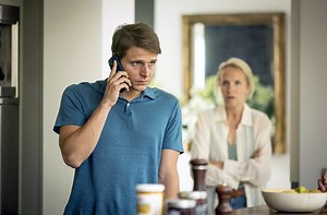 Haus aus Glas - Die Suche (E04) (2023) | ČSFD.cz