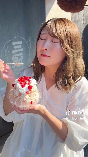 📍「岡山観光おすすめスポット10選」 りりぼん夫婦初めて岡山に降り立ちましたが、岡山県の大ファンになりました🥺 1泊2日で回った旅の中でも特におすすめなスポット10選紹介していくぜー！🙌 #岡山 #岡山旅行 #倉敷市#倉敷美観地区 #備前 #備中 #鷲羽山 #鷲羽山ハイランド#ローカル遊園地 #ジーンズ #児島ジーンズストリート #三冠酒造 #前島 #牛窓 #岡山観光 #岡山カフェ #岡山グルメ #岡山県 #岡山市 #岡山ディナー #岡山美食 #岡山居酒屋 #岡山デート #岡山デニム #牛窓カフェ #牛窓オリーブ園 #okayama #kurashiki #夫婦の日常