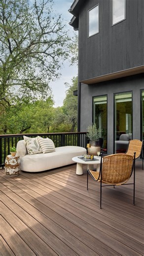 TimberTech on Instagram: "Experience the 2025 @housebeautiful Whole Home, an urban treehouse escape where outdoor living takes center stage. Learn why TimberTech Advanced PVC was the perfect fit for the project at our link in bio. Decking: Vintage Collection - English Walnut Railing: Classic Composite Series - Drink Rail - Matte Black Lead Designer: @jointhebandd Architect: @katiehastingsarchitecture Builder: @villaniandgraham Installer: @canopy.builders Dealer: @timbertownaustin Interior Design