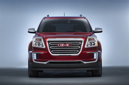 GMC Terrain Headlight Recall Fix Is 'Unprofessional and Ridiculous,' Owner Says