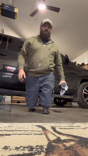Limb Loss Boss on Instagram: "Thank you all for making something like this even possible- let me know where else I can donate. Happy early vets day! #limblossboss #dreamteamprosthetics #myleglesslife"