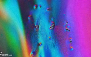 [558][装置艺术] NUR虹 by Rus Khasanov